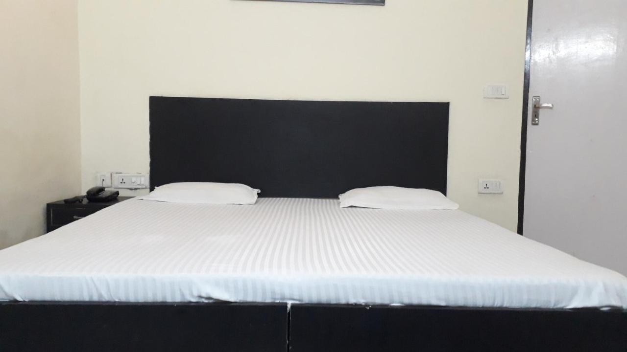 Fabhotel Sarwan Agra  Eksteriør bilde